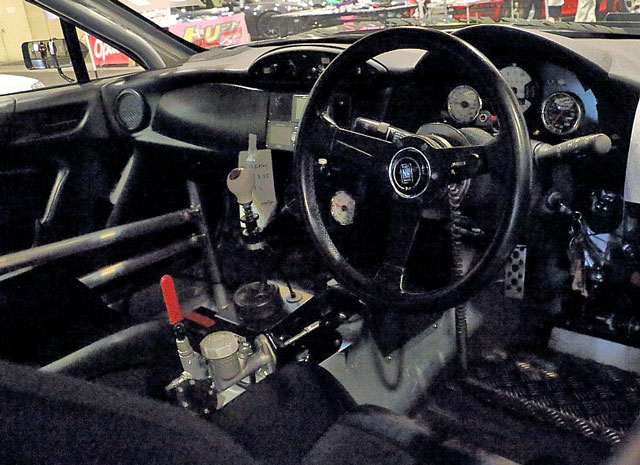 HKS Racing Performer 86 RS-1の内装