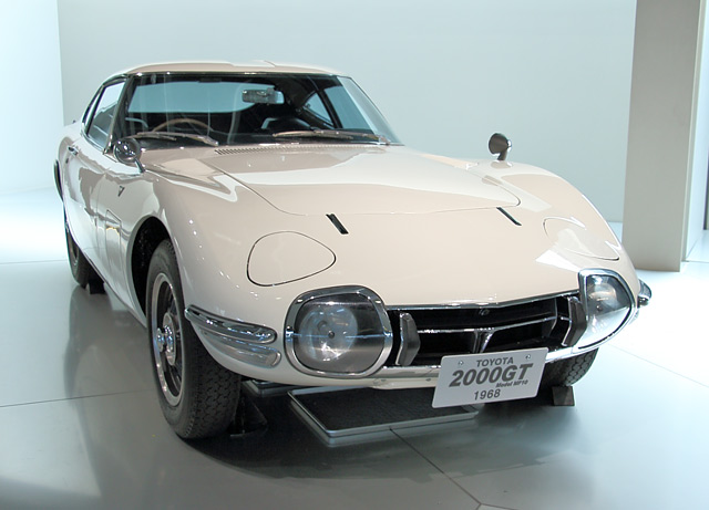 トヨタ2000GT　MF10型（白）