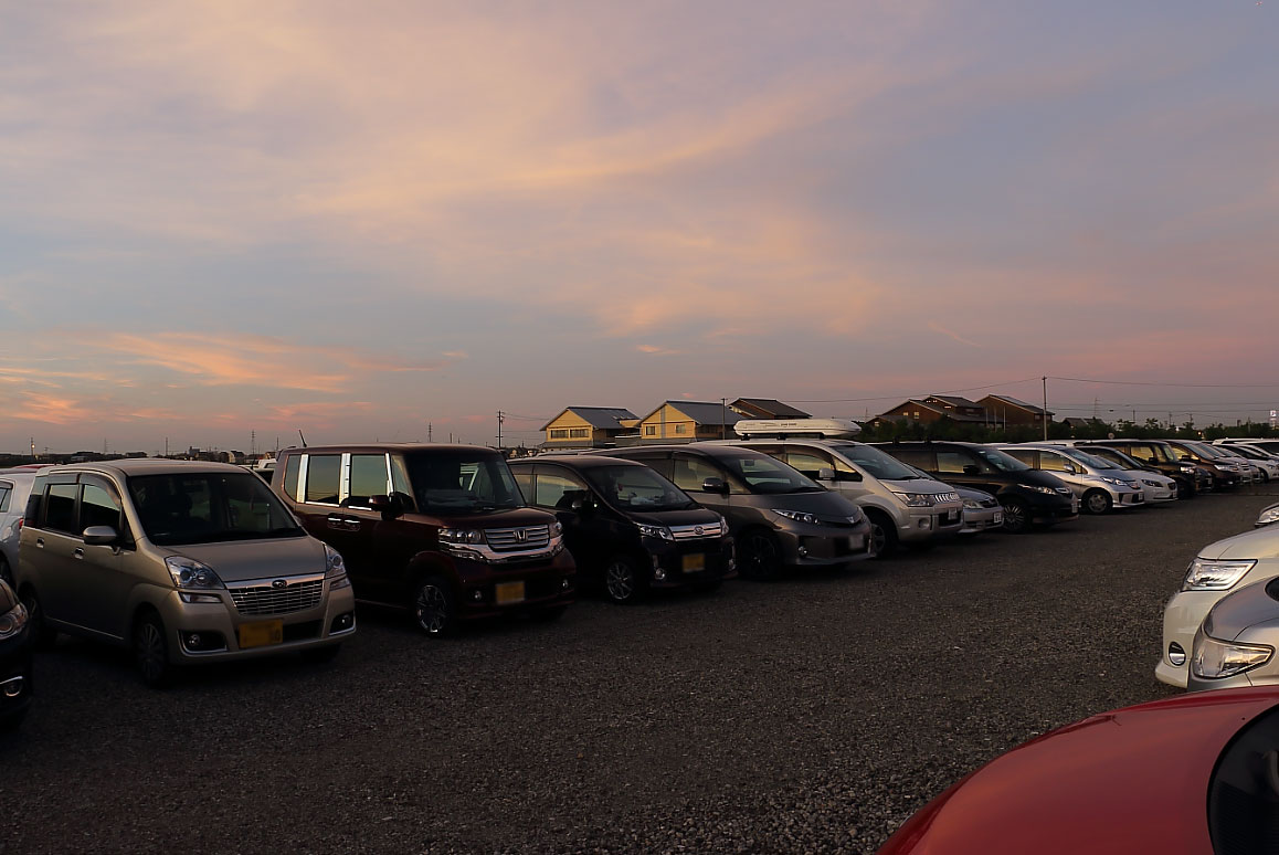 ながしま遊館の西側臨時駐車場