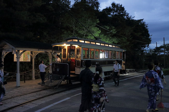 宵の京都市電