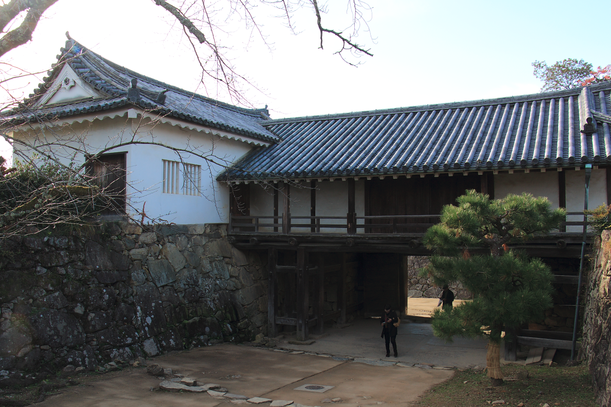 太鼓門櫓及び続櫓