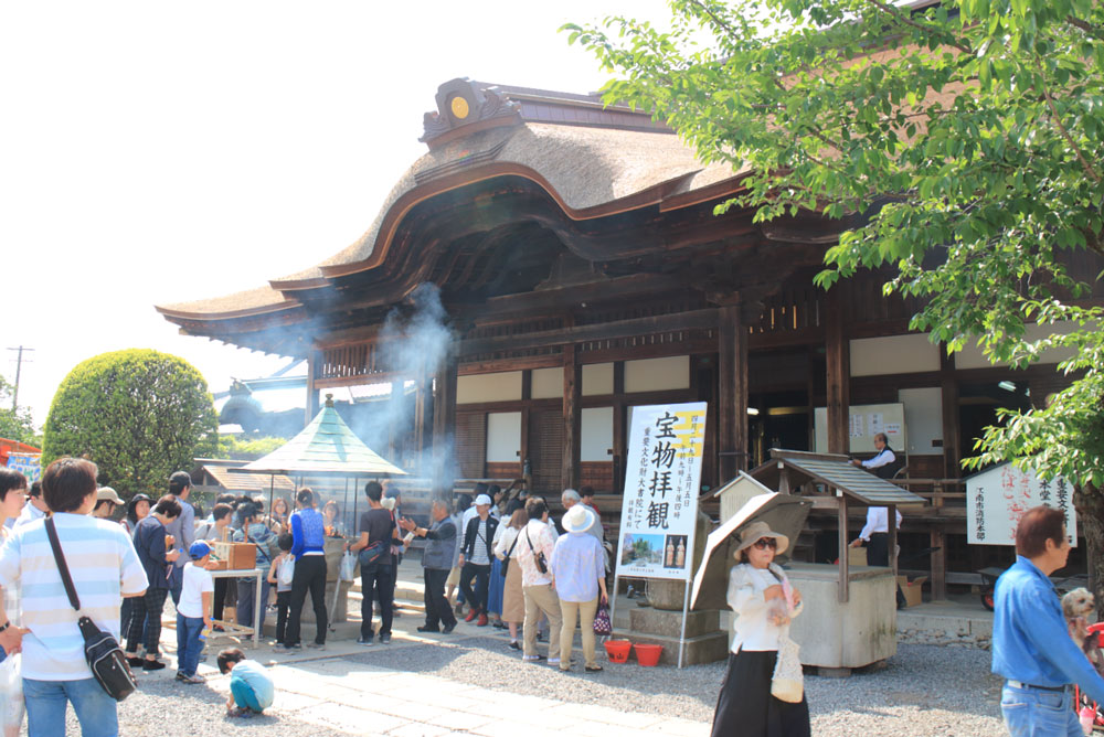 曼荼羅寺正堂