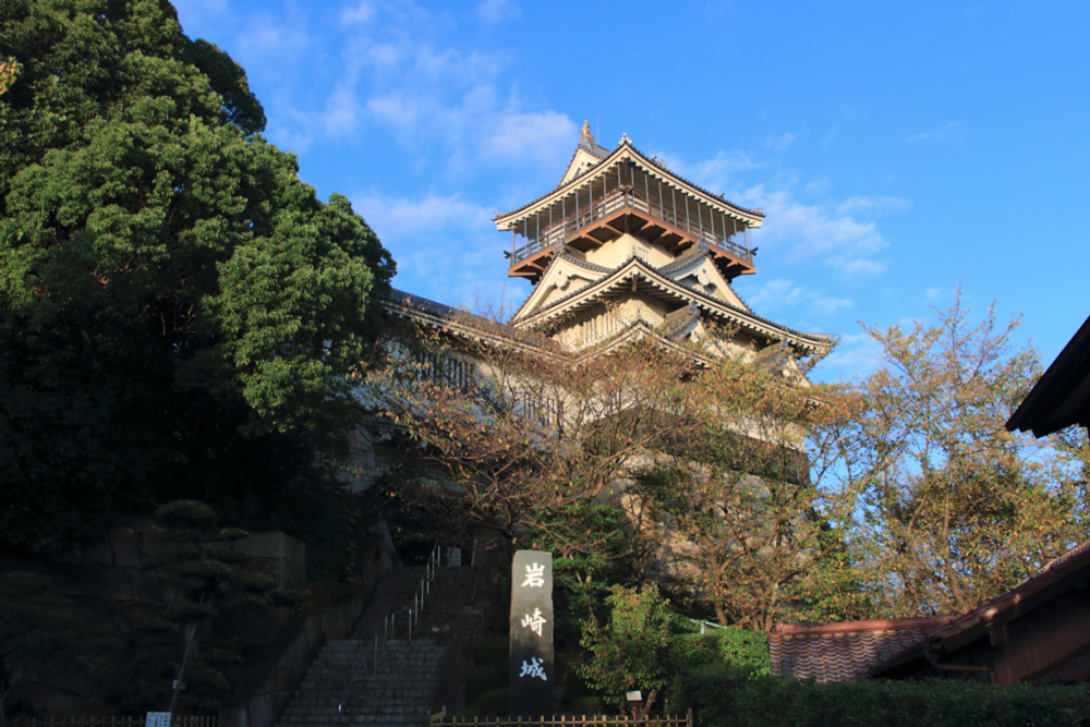 天守閣・城門側