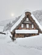 雪が降る五箇山